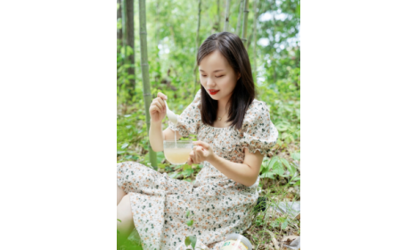 為何99%漂亮女性每天都在喝一杯有機(jī)野生葛根粉？